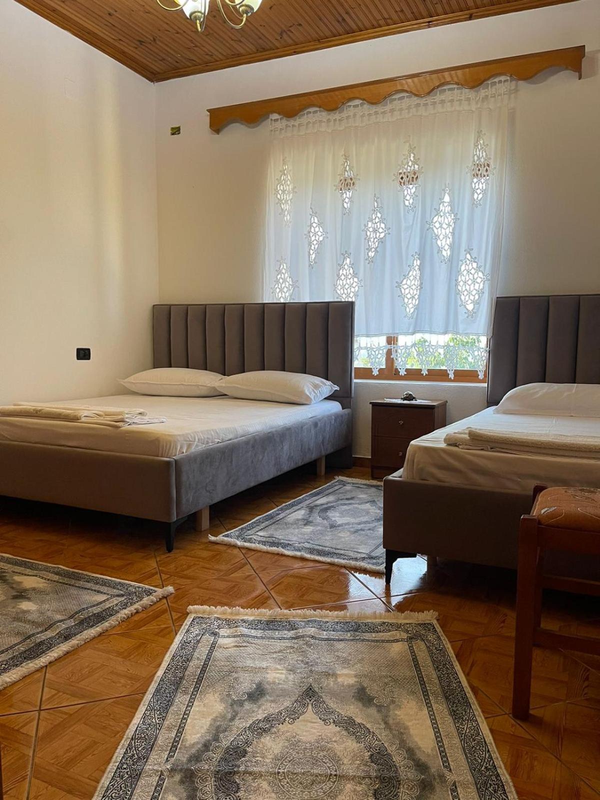 Guest house Lengo Gjirokastër Extérieur photo